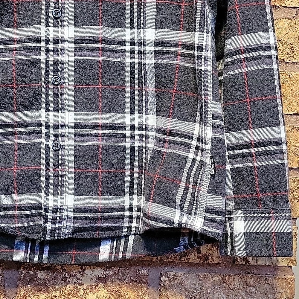 Eddie Bauer Plaid Long Sleeve Cotton Button Down Size Medium - Picture 7 of 10